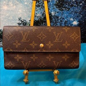 Louis Vuitton Brown Monogram Continental Wallet Very Good Condition